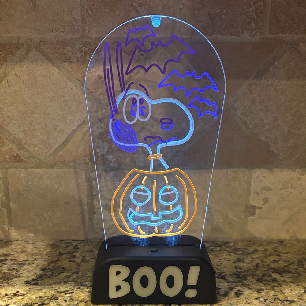 Snoopy Halloween LED Light with Blue and Orange Accents - Picture 1 of 2